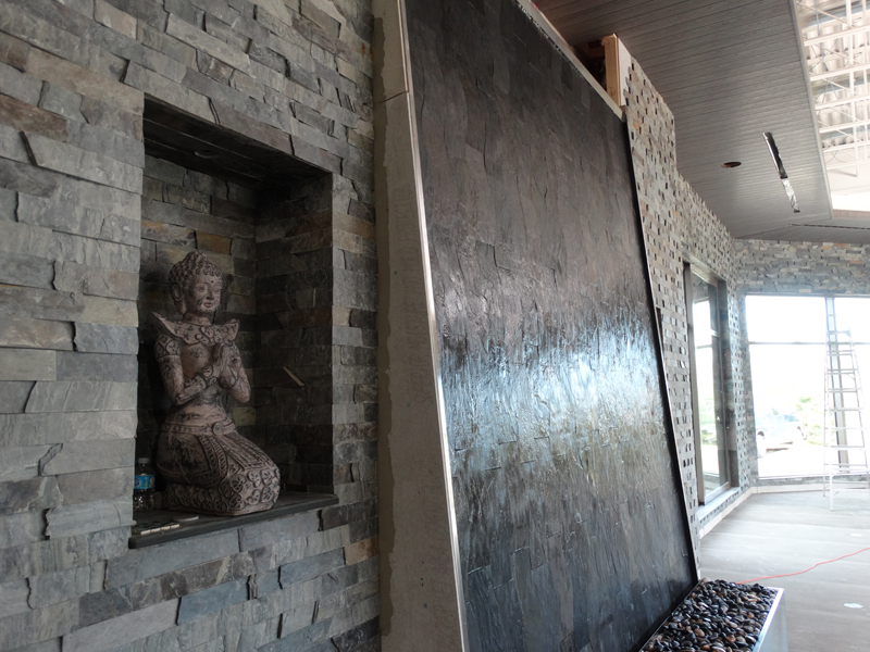 143 indoor water fountain wall on slate 1